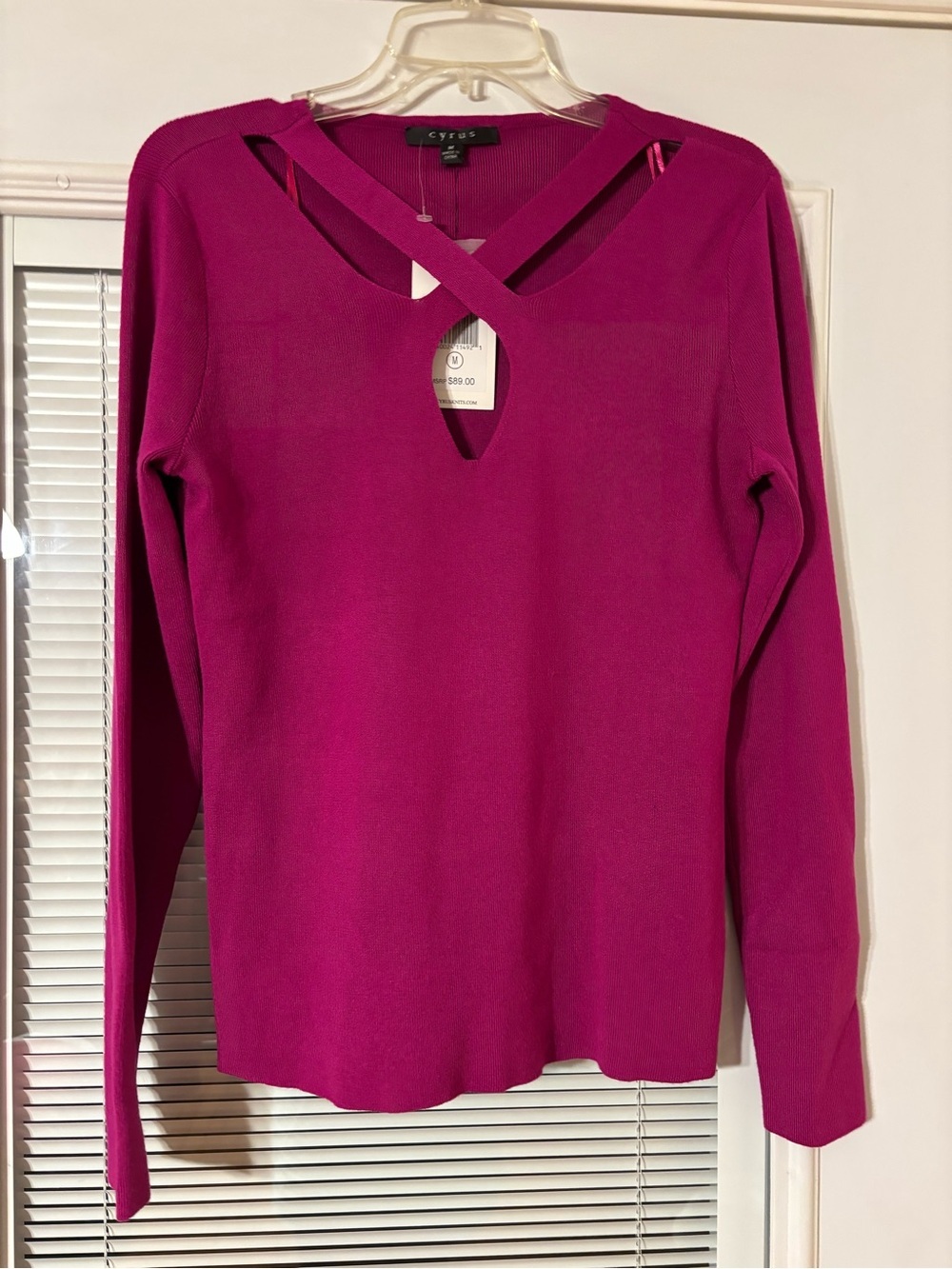 Cyrus Women's Fuchsia Crisscross V-Neck Long Sleeve Top